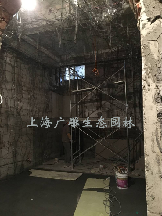 杭州塑石溶洞钟乳石施工现场.jpg