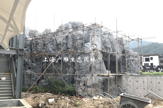 冬季假山施工.jpg